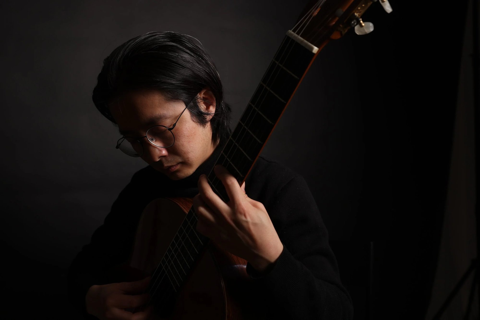 The artist with guitar